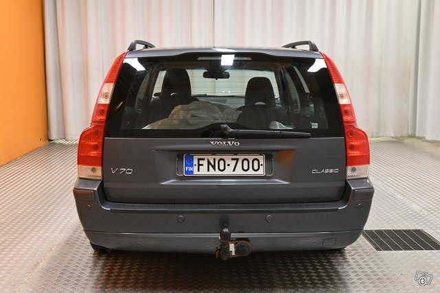 Volvo V70 6