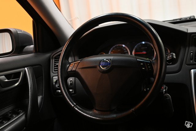 Volvo V70 17