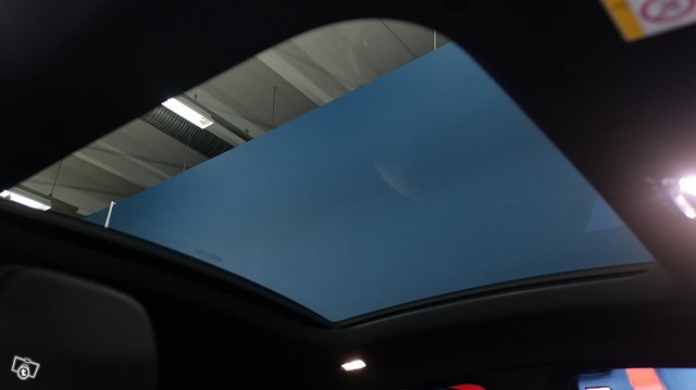 MERCEDES-BENZ GLE 8