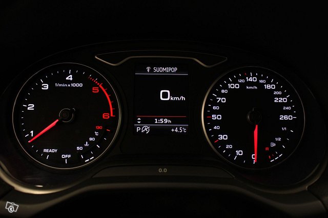 Audi Q2 11