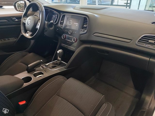 RENAULT Megane 6