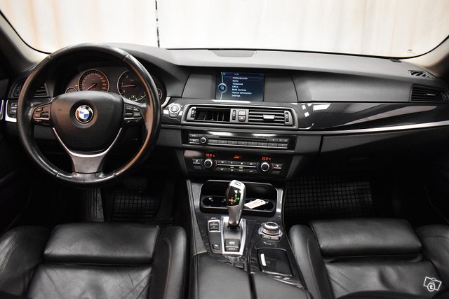 BMW 530 14
