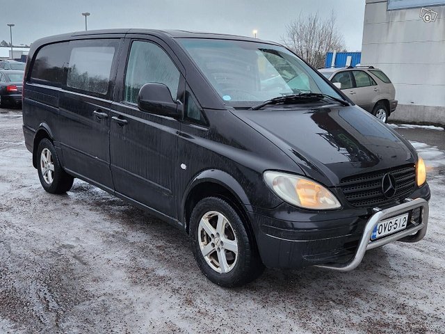 Mercedes-Benz Vito 2