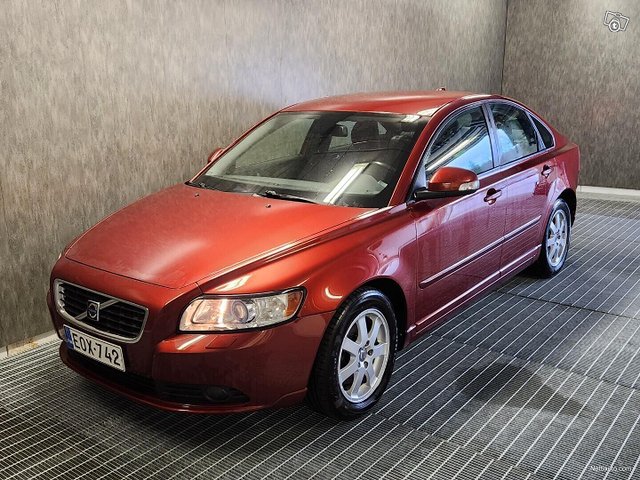 Volvo S40