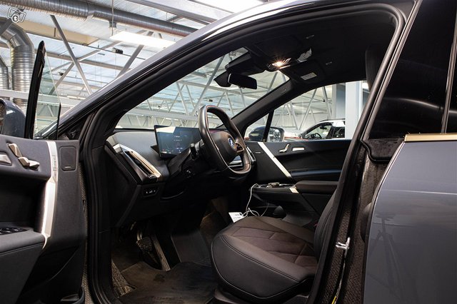 BMW IX 5