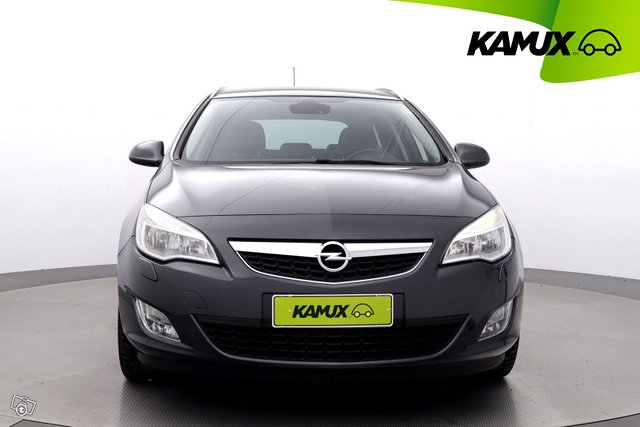 Opel Astra 9