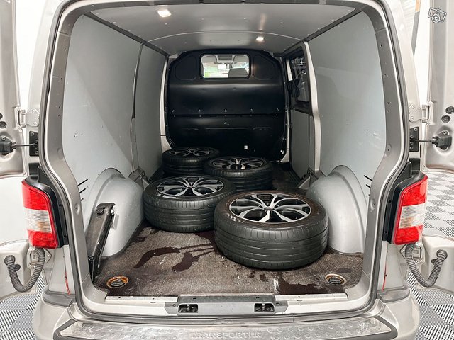Volkswagen Transporter 16