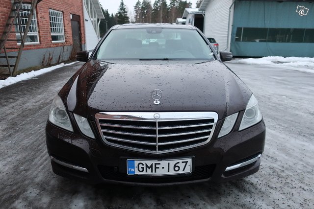 Mercedes-Benz E 6