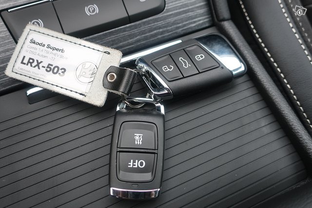 Skoda Superb 18