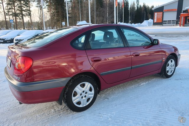 Toyota Avensis 3