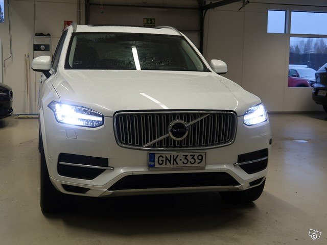 VOLVO XC90 2