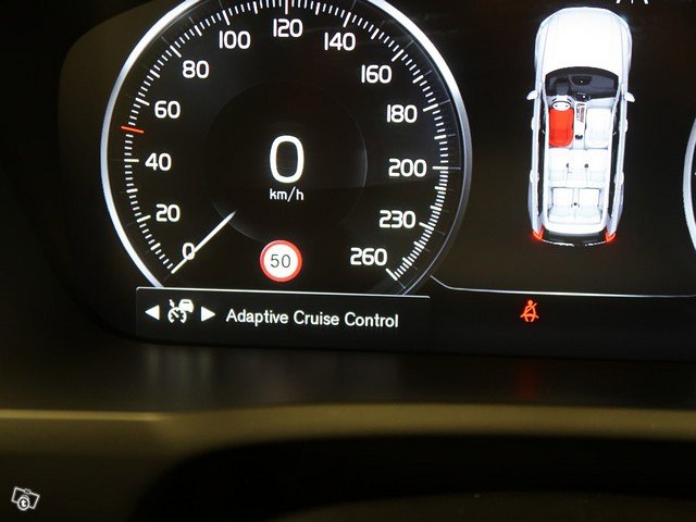 VOLVO XC90 13