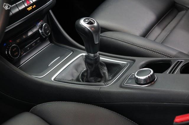 MERCEDES-BENZ A 13