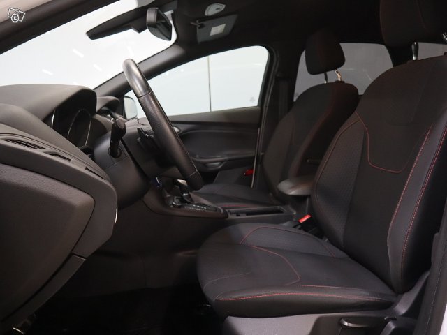 Ford Focus 15