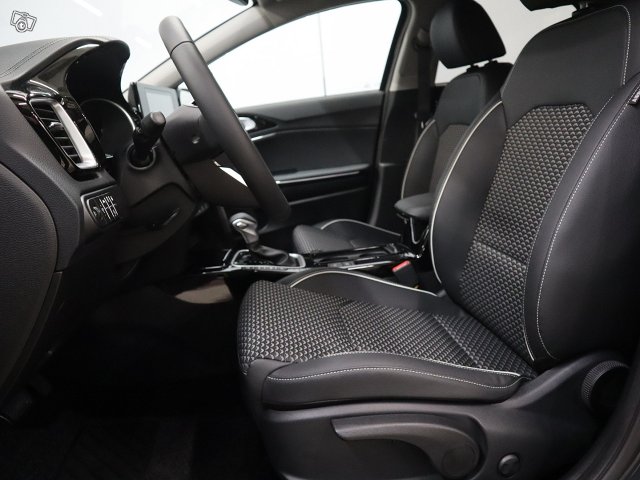 KIA XCeed 16