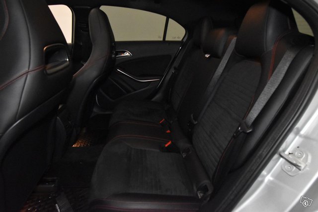 Mercedes-Benz A 15