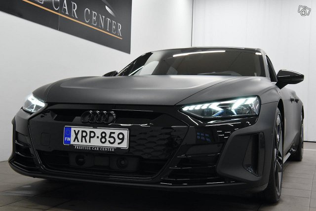 Audi E-tron GT RS 4