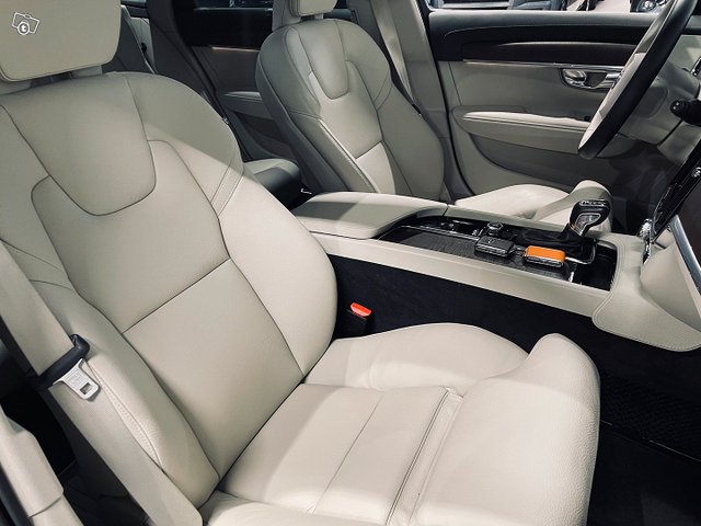 Volvo V90 7