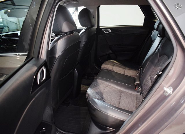 Kia Ceed 11