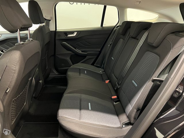 Ford Focus 23