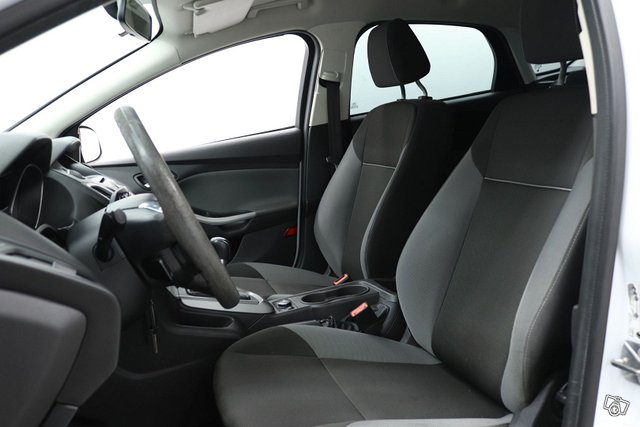 Ford Focus 9