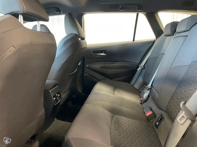 TOYOTA COROLLA 9