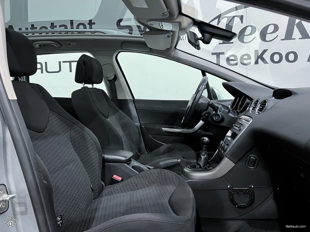 Peugeot 308 8