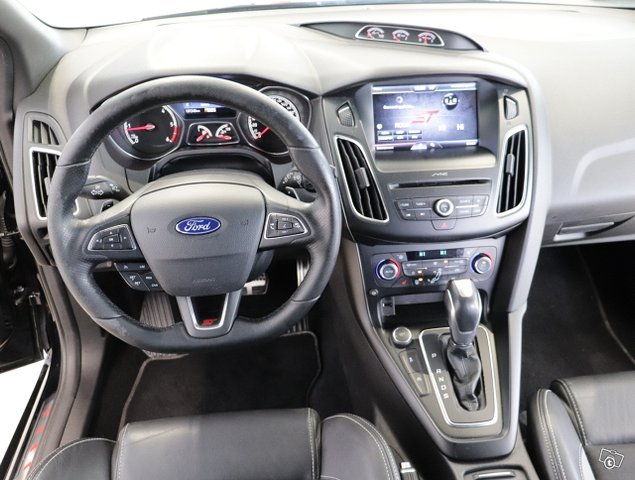 Ford Focus 12