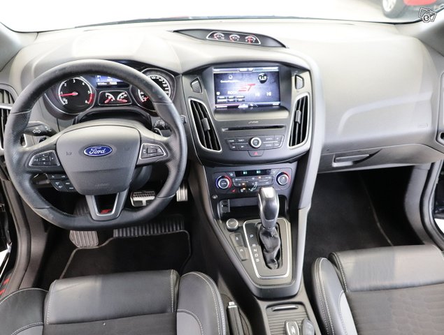 Ford Focus 13