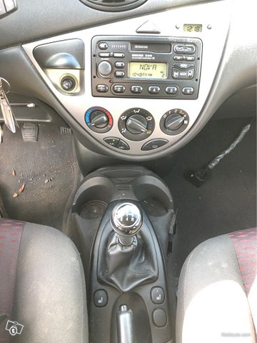 Ford Focus 14