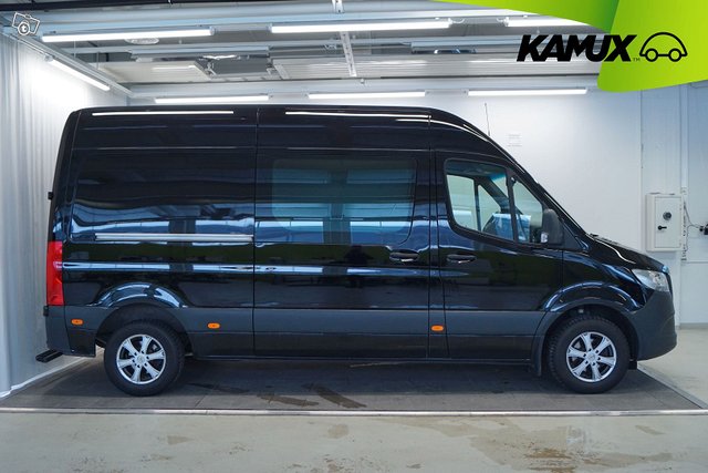 Mercedes-Benz Sprinter 2