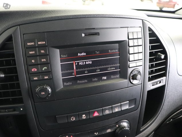 Mercedes-Benz Vito 16
