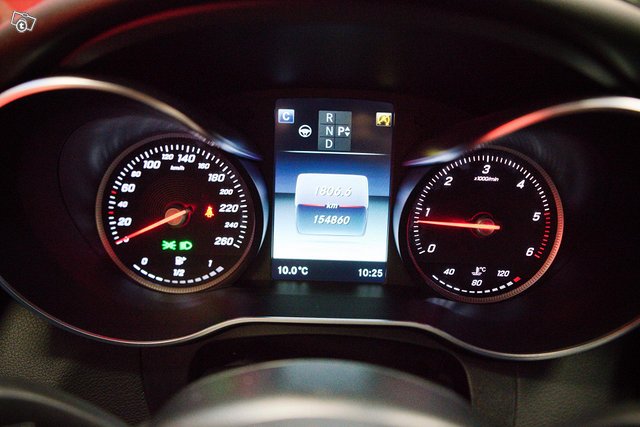 Mercedes-Benz C 15