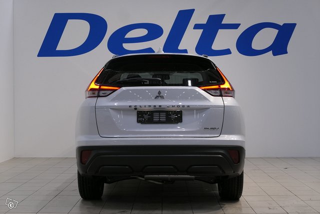 Mitsubishi ECLIPSE CROSS 5