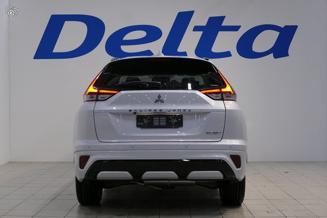 Mitsubishi ECLIPSE CROSS 5