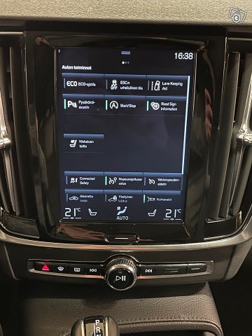 Volvo V90 21