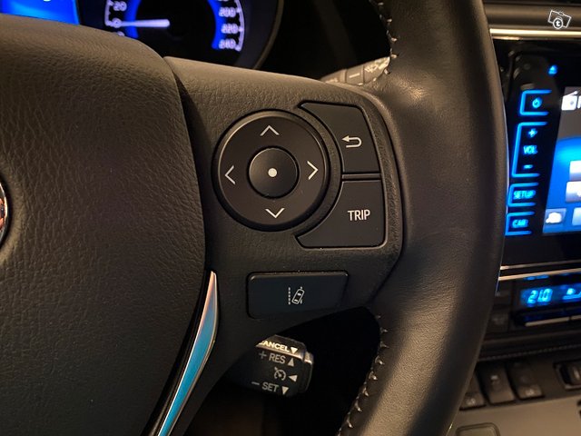 Toyota Auris 13