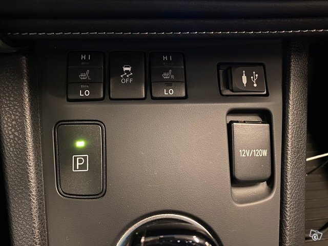 Toyota Auris 22