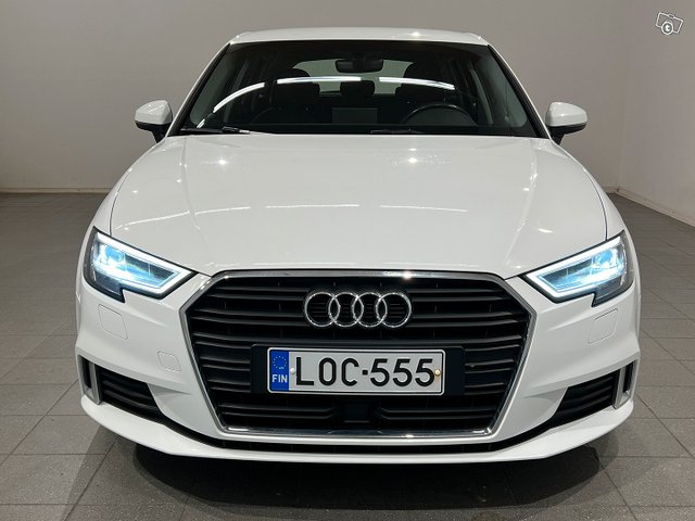 Audi A3 8