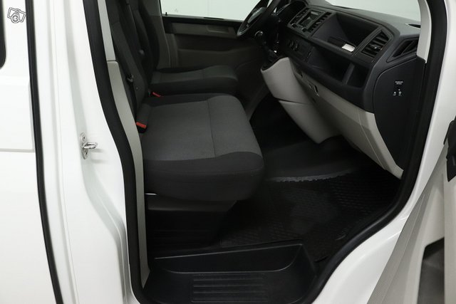 Volkswagen Transporter 16