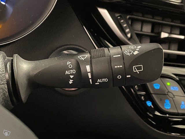 Toyota C-HR 21