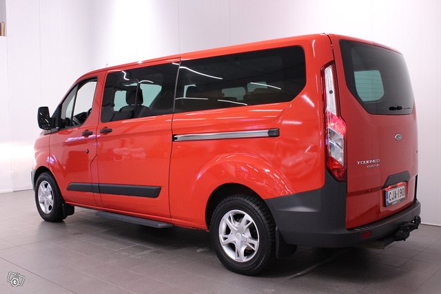 Ford Tourneo Custom 5