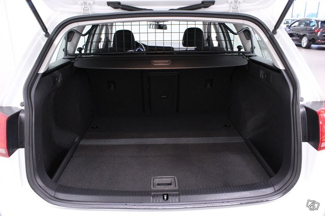 Volkswagen Golf 15