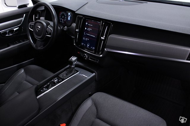 Volvo V90 12