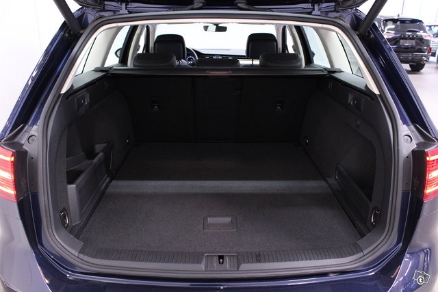 Volkswagen Passat 16