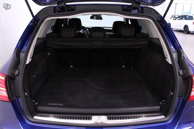 Mercedes-Benz C 16