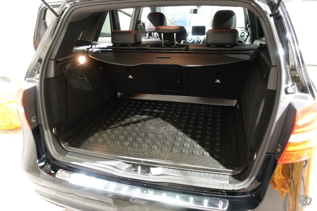 Mercedes-Benz B 9