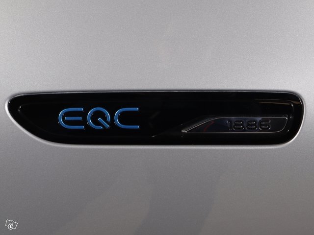 Mercedes-Benz EQC 8