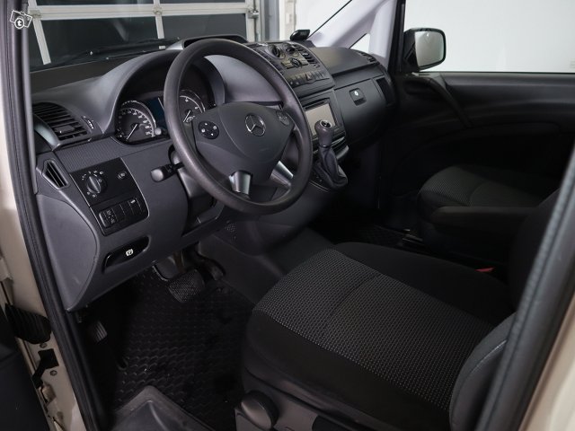 Mercedes-Benz VITO 9