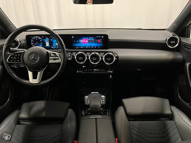Mercedes-Benz A 9